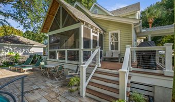 4 Waterbird Dr, Beaufort, SC 29907