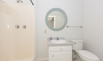 8675 W Fairway Dr, Baton Rouge, LA 70809