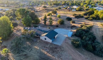 33201 Barber Rd, Agua Dulce, CA 91390