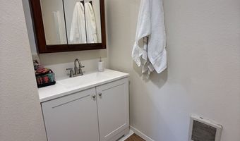 515 PACIFIC Ave, Brookings, OR 97415