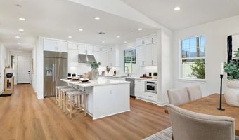 2 W Pine St, Altadena, CA 91001
