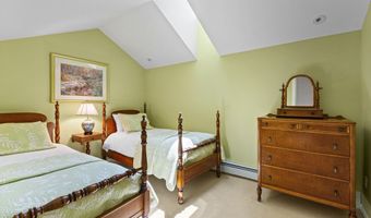 155 Bayside Dr, Belfast, ME 04915