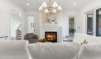7705 HOLIDAY Ter, Bethesda, MD 20817
