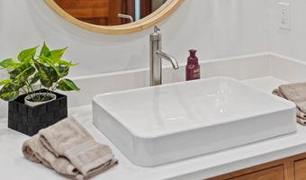 57555 PARKERSBURG Rd, Bandon, OR 97411