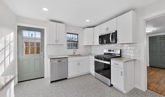 902 Headingly Ave NW, Albuquerque, NM 87107