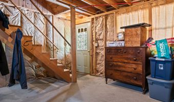 81 Pine Valley Rd, Bethlehem, NH 03574