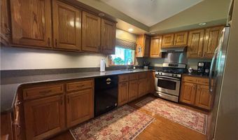 385 Cochran Rd, Aurora, OH 44202