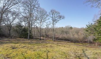 240 Oak St, Centerville, MA 02632