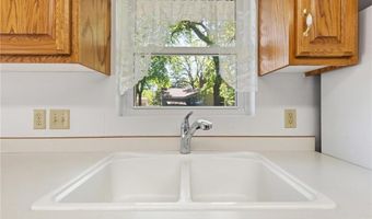 510 W Richway Dr, Albert Lea, MN 56007