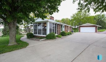 48224 266th St, Brandon, SD 57005