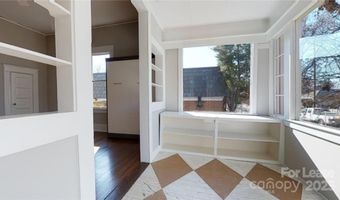 428 Hawthorne Ln 1, Charlotte, NC 28204