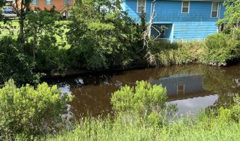 2035 Galere Rd, Bay St. Louis, MS 39520