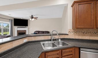 136 TEALWOOD Cv, Atoka, TN 38004