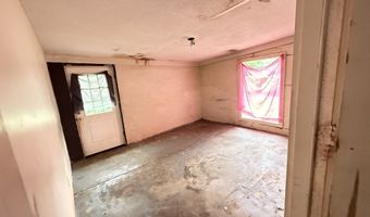 108 College, Barnesville, GA 30204