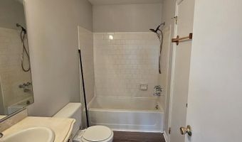 33 FIELDSTONE Ct, Dover, DE 19904
