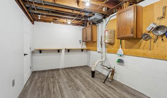1331 N BRIARCLIFF Dr, Appleton, WI 54915