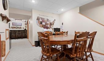 N9166 KERNAN Avenue, Appleton, WI 54915
