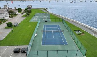 5 Defenders Row, Newport, RI 02840