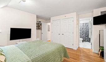2 Clarendon St 102, Boston, MA 02116
