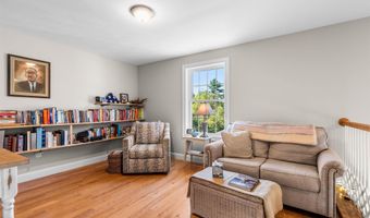 39 Pineview Dr, Candia, NH 03034
