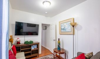 922 PEAR St, Reading, PA 19601