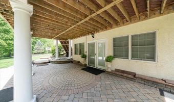 17 WATERTON Dr, Bear, DE 19701