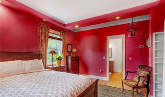 24 Hunter Ave, Newport, RI 02840