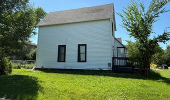 926 6th Ave, Brookings, SD 57006