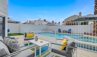8208 Ogee Dr, Las Vegas, NV 89145