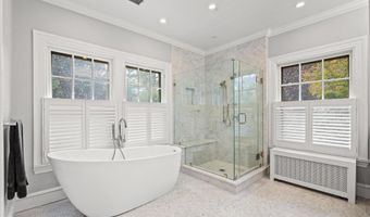 3825 INGOMAR St NW, Washington, DC 20015