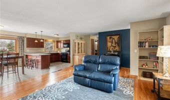6684 133rd St W, Apple Valley, MN 55124