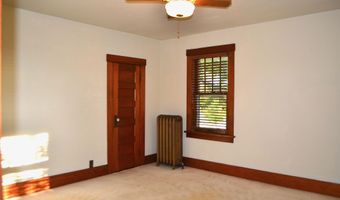 825 N Indiana Ave, Auburn, IN 46706