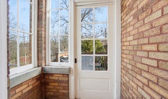 6610 Hudson Pkwy, Amberley, OH 45213