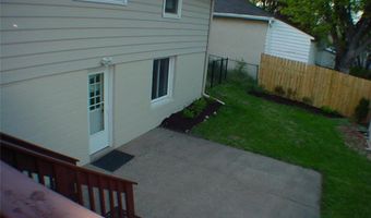 1112 Queens Ln, Anoka, MN 55303