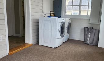 430 N Simon St, Ada, OH 45810