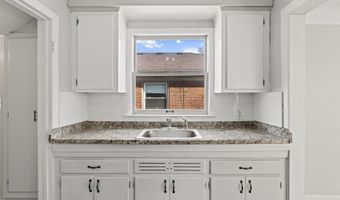 7210 Buckingham Ave, Allen Park, MI 48101