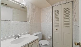 6 CHASE HALL, Dover, DE 19904