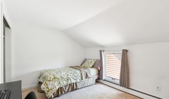 44 Winn Rd, Falmouth, ME 04105