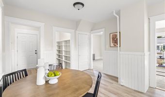 15 Spruce Ave, Cranston, RI 02910