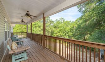 1827 Waterway Dr, Baker, FL 32531