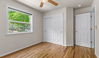 380 Hemlock Ln, Ashland, OR 97520