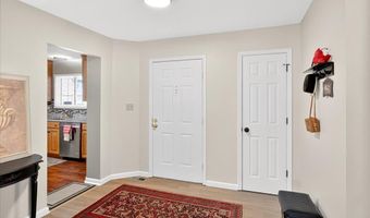 1428 Tahoe Valley Ct, Ballwin, MO 63021