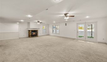 221 19th St SW, Altoona, IA 50009