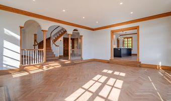 12 Runkenhage Rd, Darien, CT 06820
