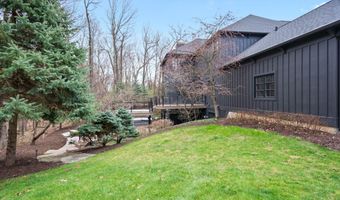 1100 Skyevale Dr NE, Ada, MI 49301