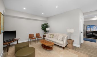 5624 SHERIER Pl NW, Washington, DC 20016