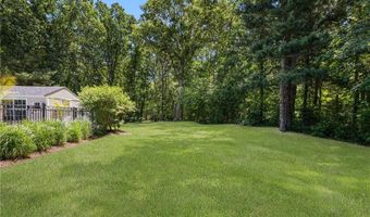 64 Fieldstone Ln, North Kingstown, RI 02874