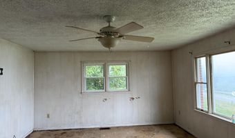 1044 Kentucky 1426, Banner, KY 41603