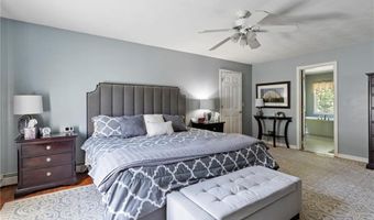 55 Little Pond County Rd, Cumberland, RI 02864