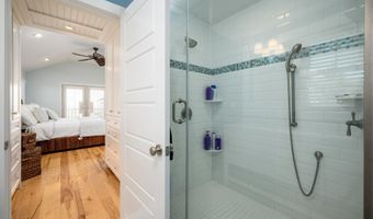 211 Stratford Ave, Beach Haven, NJ 08008